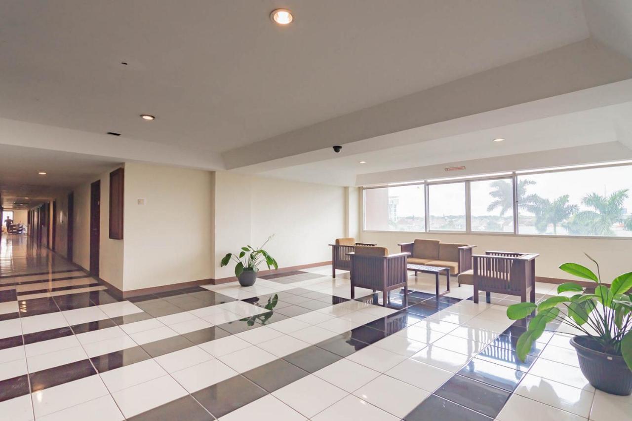 Redliving Apartemen Emerald Tower - Bion Apartel Tower South Бандунг Екстериор снимка